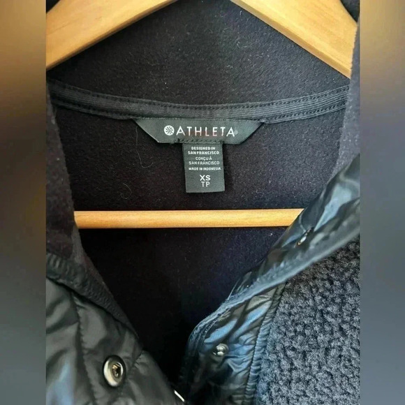 Athleta Tops Athleta Cozy Sherpa Snap Sweatshirt Black Size XS Pockets - Picture 11 of 12